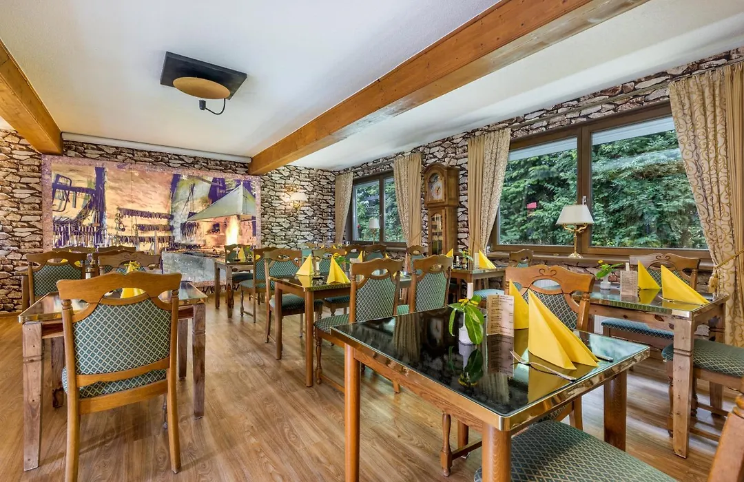 Landhotel Zur Schmiede-1